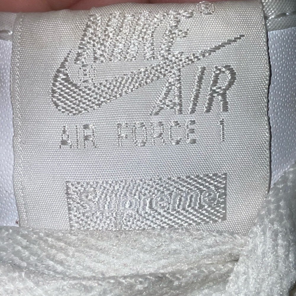 Nike - Picture 4 of 4